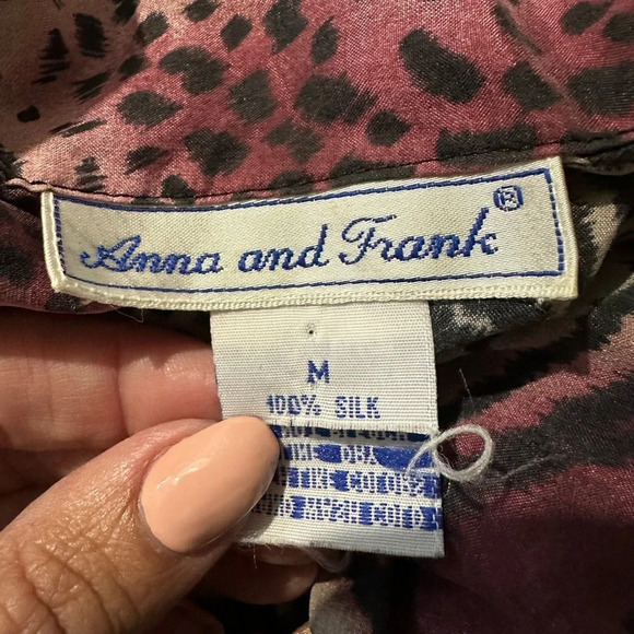 Vintage Anna and Frank | 100% Silk Leopard Print Button Down Blouse Size Medium - Picture 3 of 6
